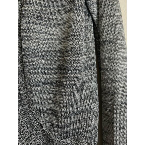 Chico’s Women’s Casual Tie Front Silver Metallic Knit Cardigan Size 2 (L) - Picture 3 of 8